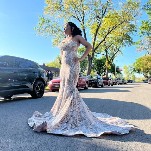 Women's Silver and White Dress - Picture 2 of 3